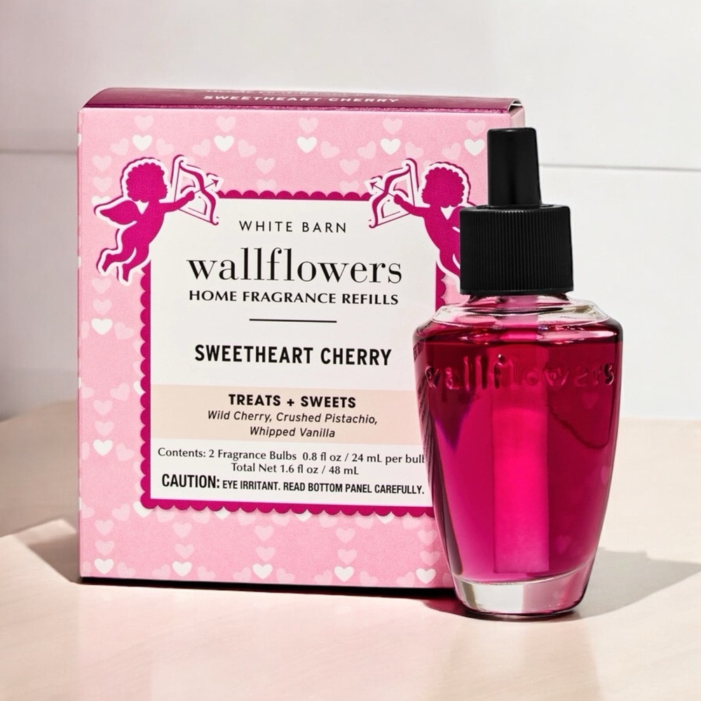 Bath and Body Works Wallflowers Sweetheart Cherry 2 Pack Refill NWT - Picture 2 of 4